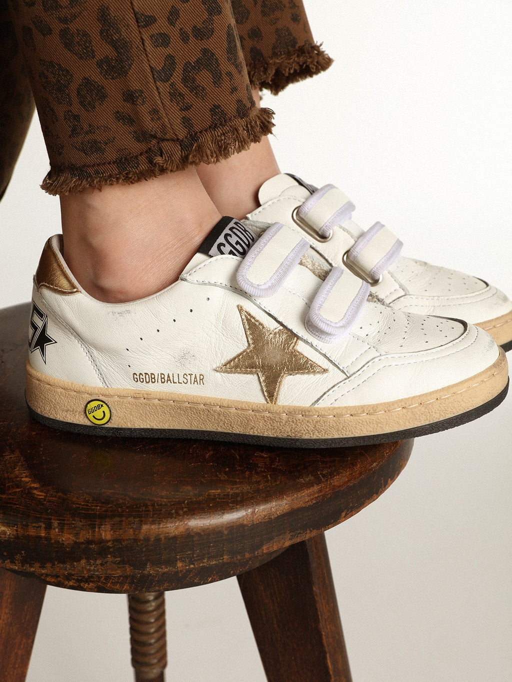 Ball Star Young with gold metallic leather star and heel tab| Golden Goose