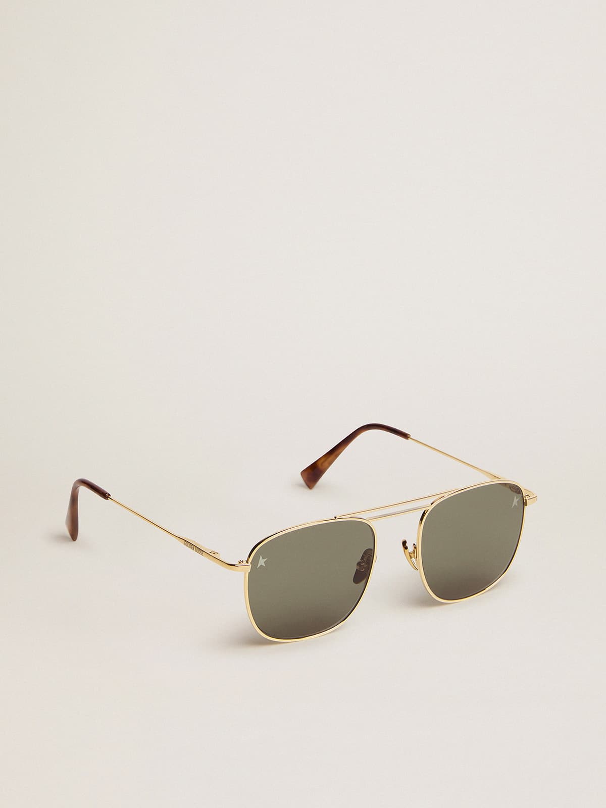 Aviator sunglasses with gold frame and green lenses| Golden Goose
