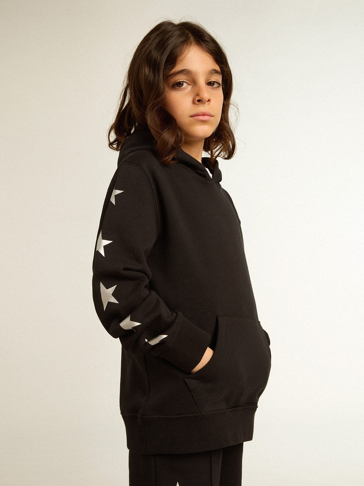 Boys' hooded sweatshirt in black with contrasting silver stars| Golden Goose