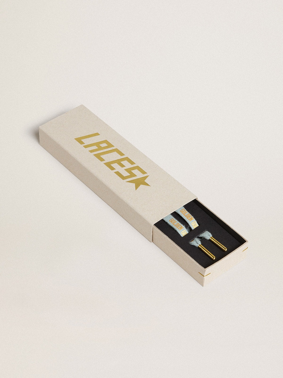 Light-blue cotton laces with contrasting gold-colored logo| Golden Goose