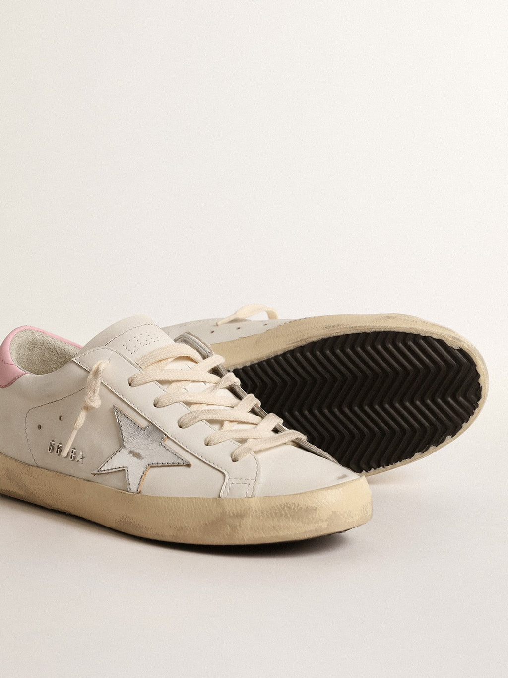 Women's Super-Star with silver leather star and pink heel tab| Golden Goose