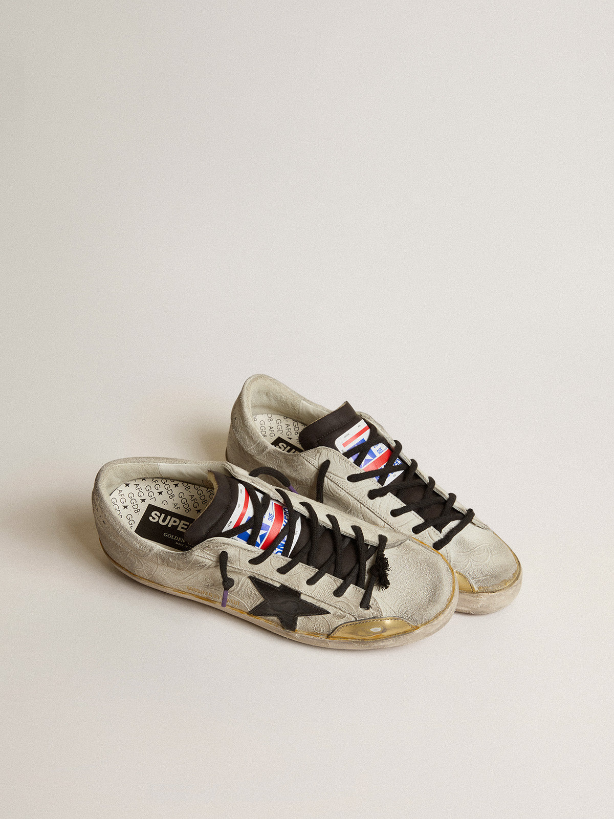 Women's Super-Star LAB with floral print and black leather star| Golden Goose