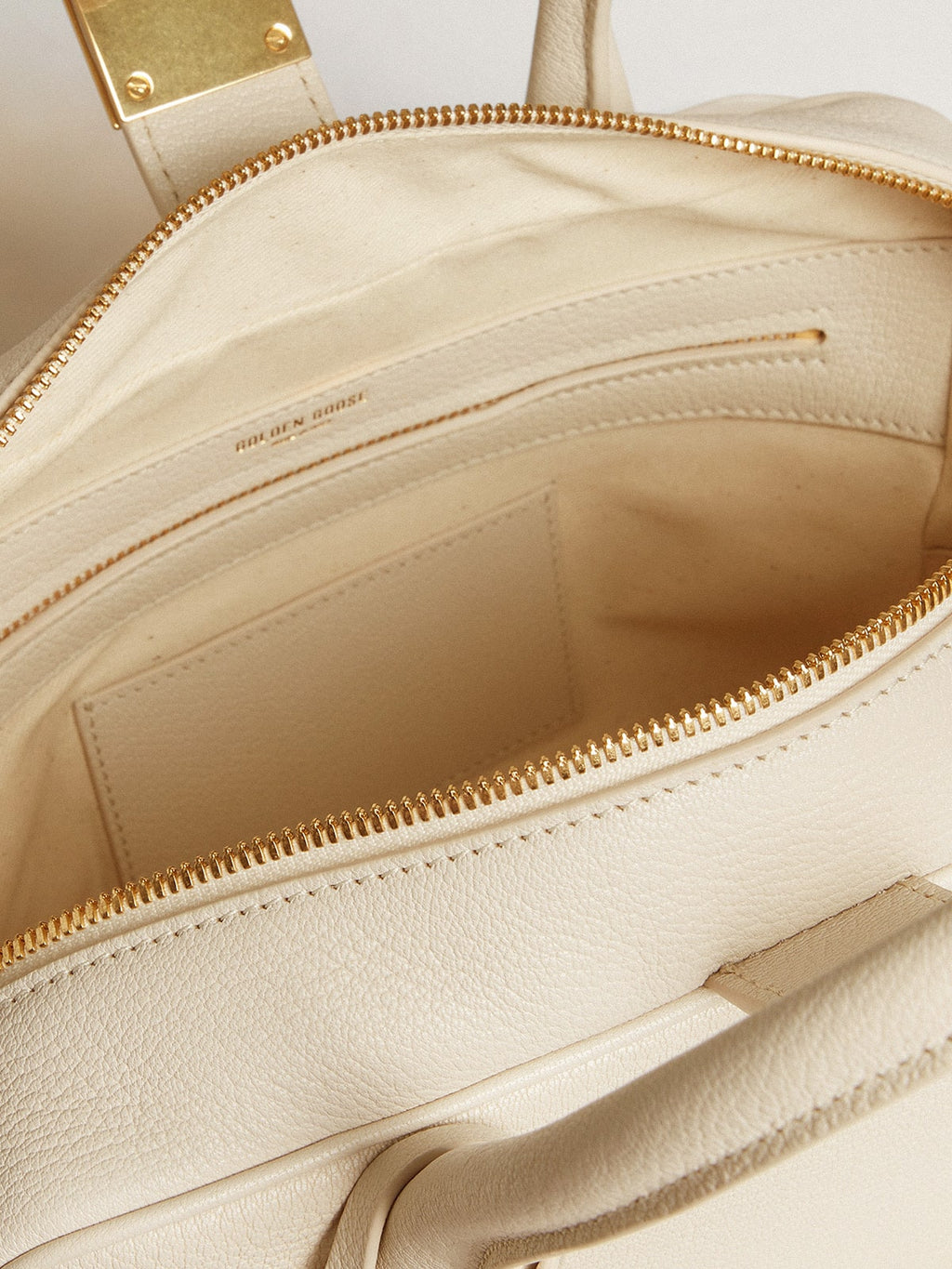 Vita Bag in butter-colored sheepskin leather with gold details| Golden Goose