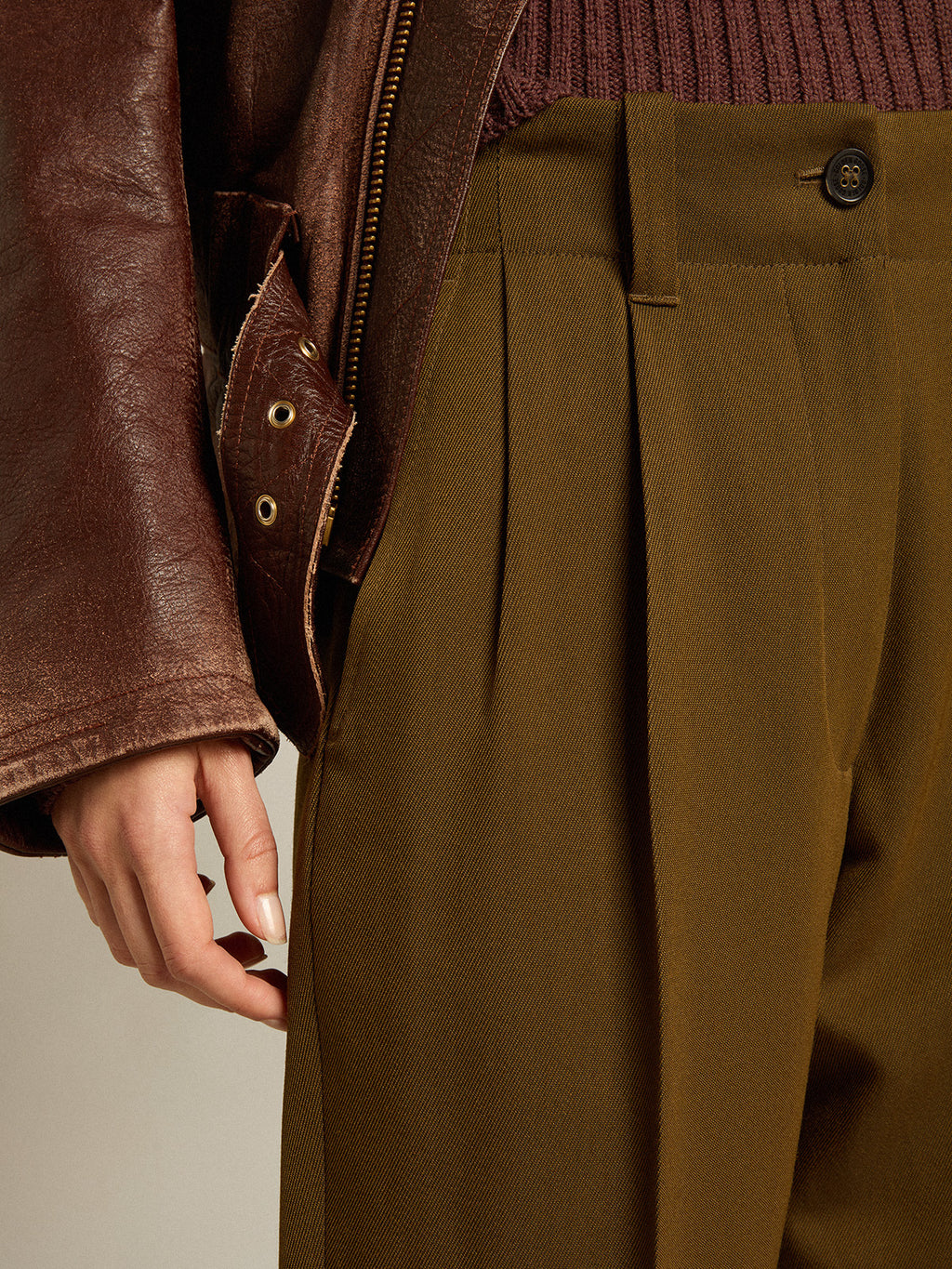 Beech-colored pants in wool and viscose blend| Golden Goose