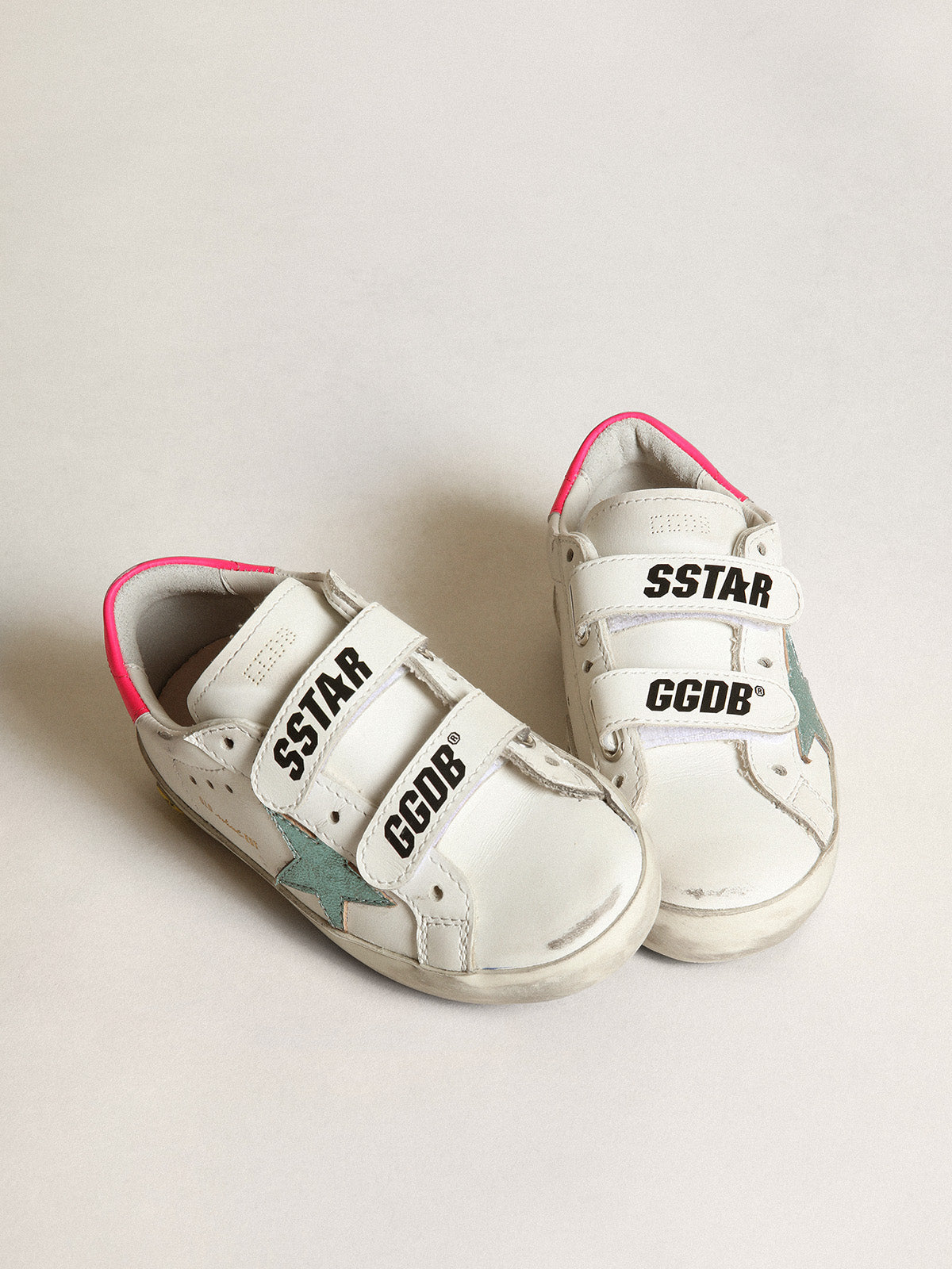 Young Old School with star in aquamarine laminated leather| Golden Goose