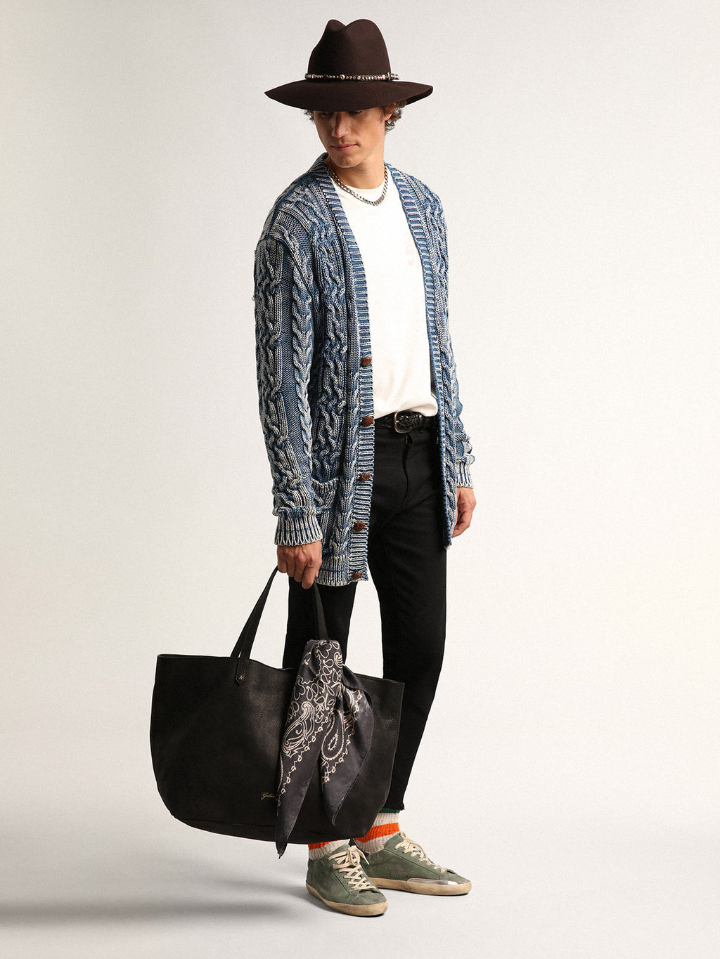 Anthracite gray scarf with paisley print| Golden Goose