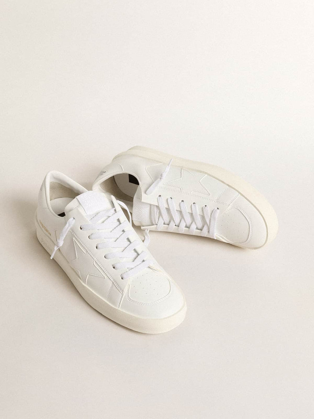 Women's bio-based Stardan with white star and heel tab| Golden Goose