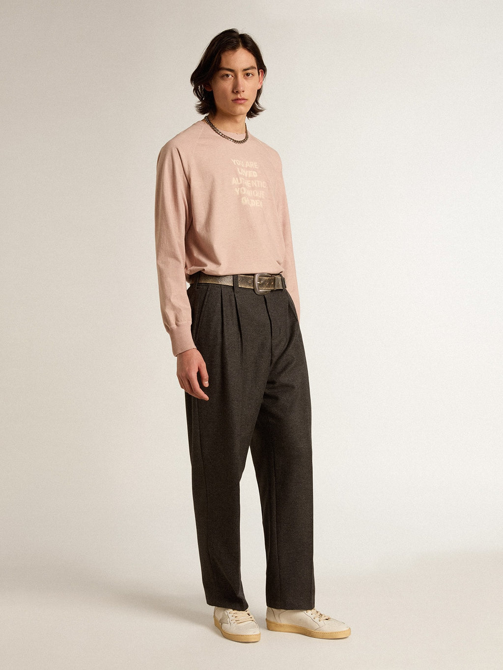 Powder-pink T-shirt with white lettering on the front| Golden Goose