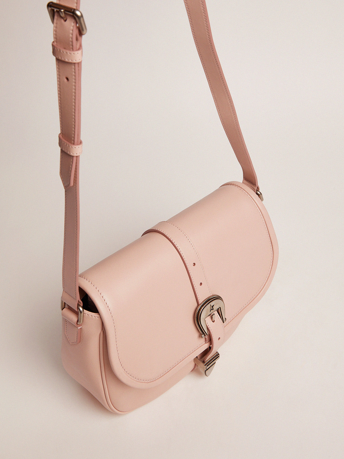 Medium Rodeo Bag in quartz-pink leather| Golden Goose
