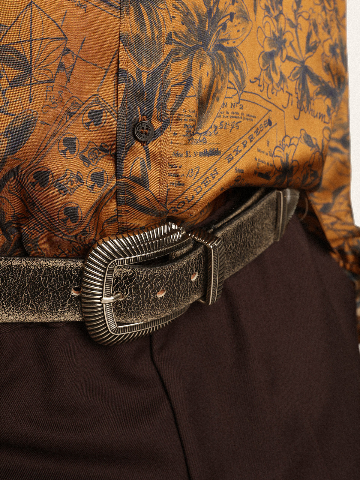 Men's belt in black leather with decorated buckle| Golden Goose