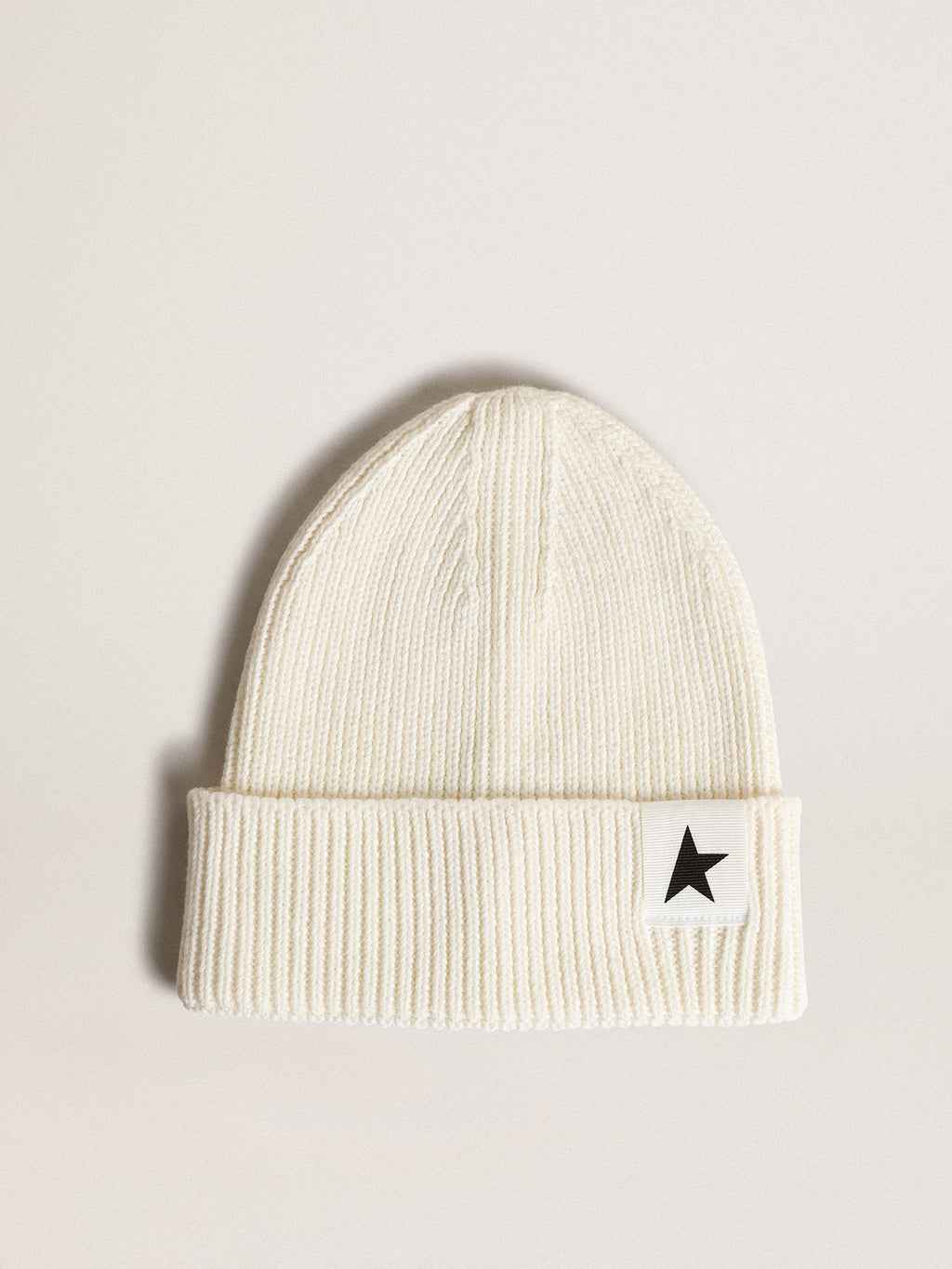Off-white cotton beanie with contrasting black star| Golden Goose
