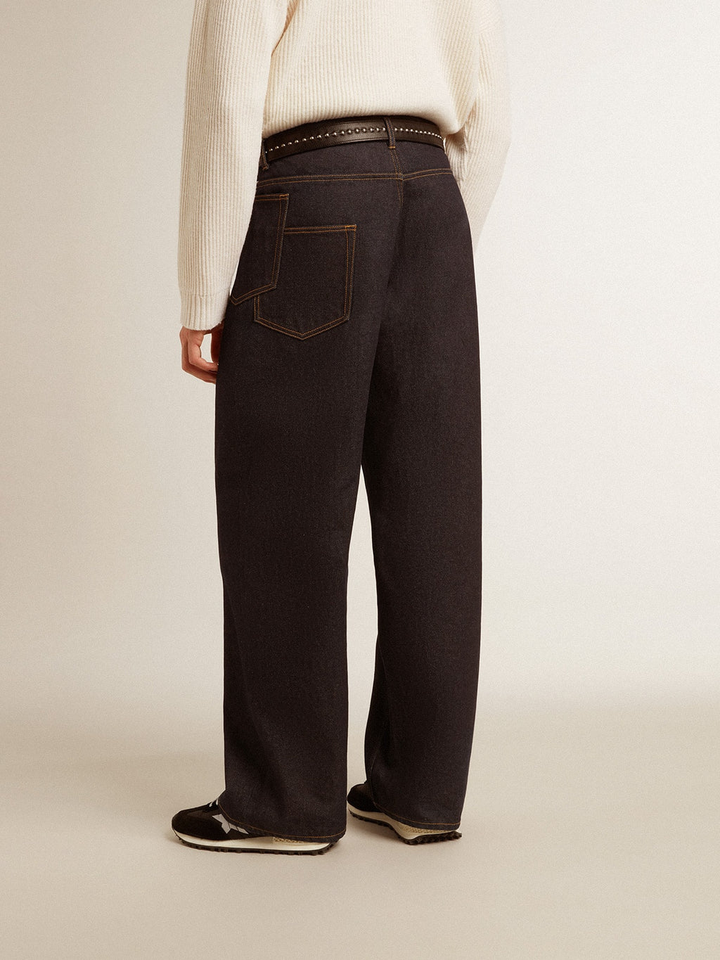 Men's dark blue wide-leg jeans in one-wash denim