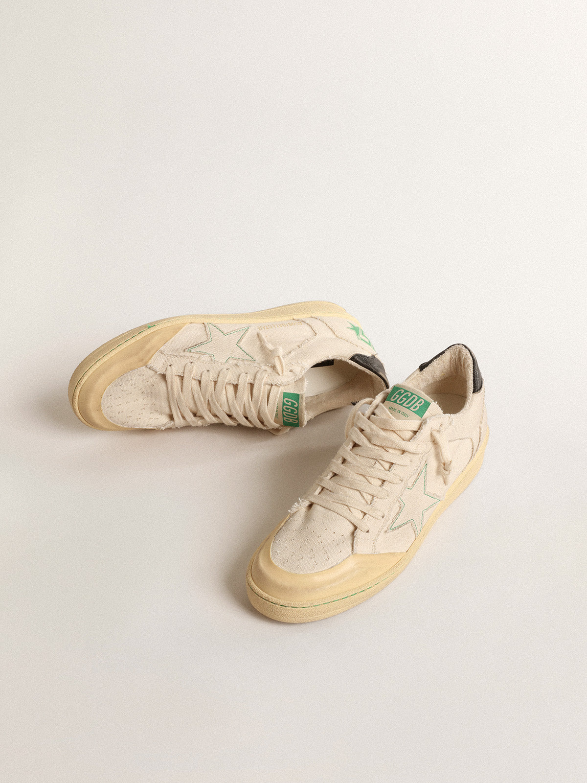 Ball Star with vanilla canvas star and leather heel tab| Golden Goose