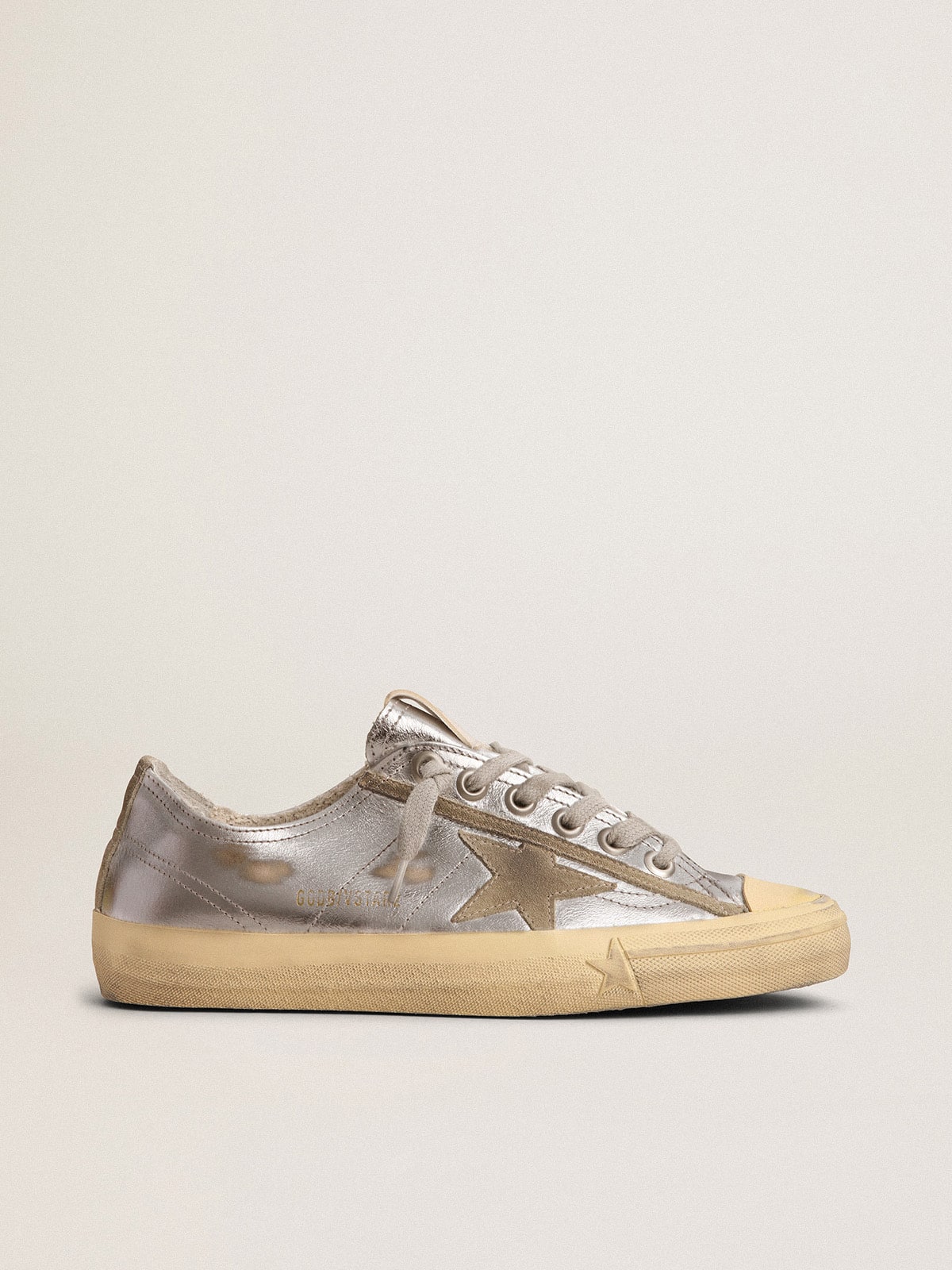 Women's V-Star LTD in silver laminated leather| Golden Goose