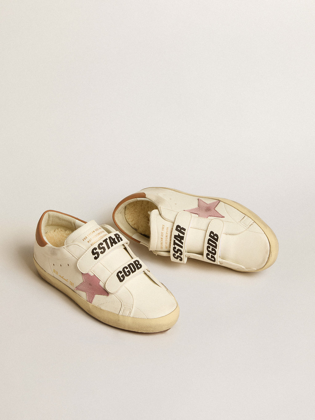 Old School in nappa leather with pink leather star and beige shearling lining| Golden Goose