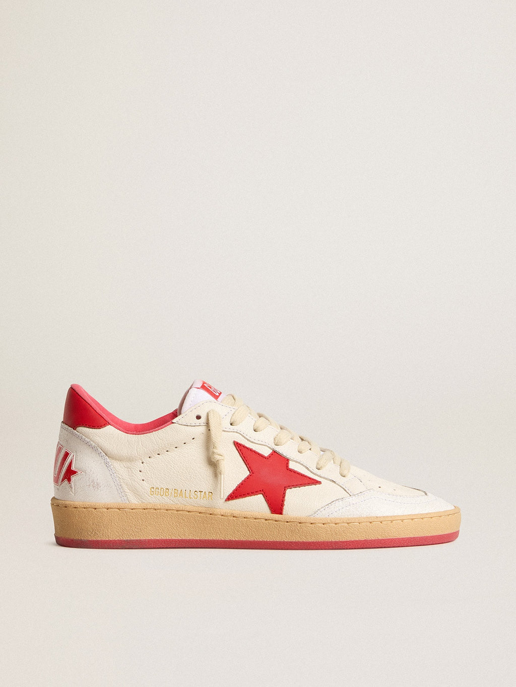 Men's Ball Star  Wishes in white leather with a red star and heel tab| Golden Goose
