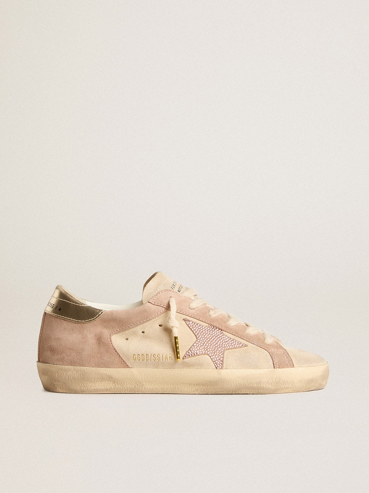 Woman's Super-Star in pale pink suede with suede star and platinum heel tab| Golden Goose