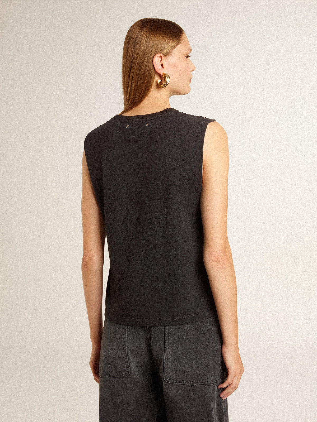 Sleeveless T-shirt in worn-black with tone-on-tone gradient embroidery| Golden Goose