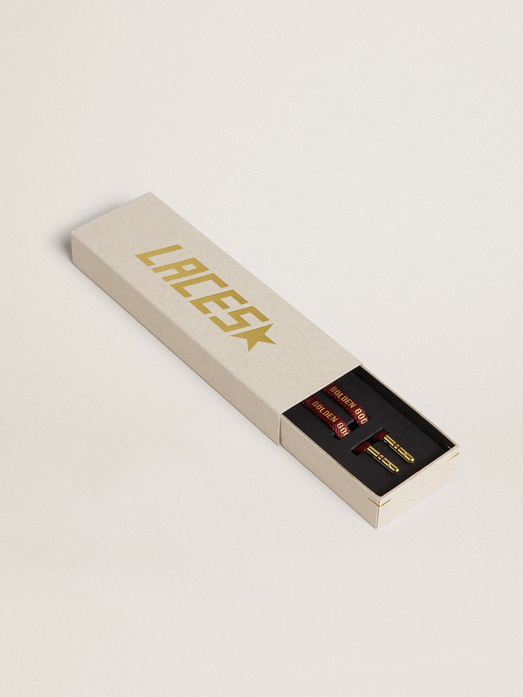 Burgundy cotton laces with contrasting gold-colored logo| Golden Goose