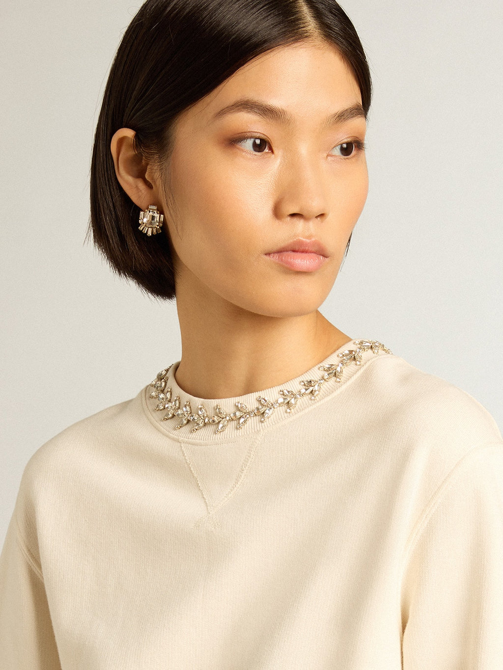 Round-neck cotton sweatshirt in aged white with hand-applied crystals| Golden Goose