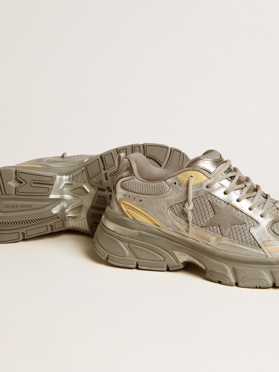 Men's Lightstar in metallic leather and silver mesh with gray star| Golden Goose
