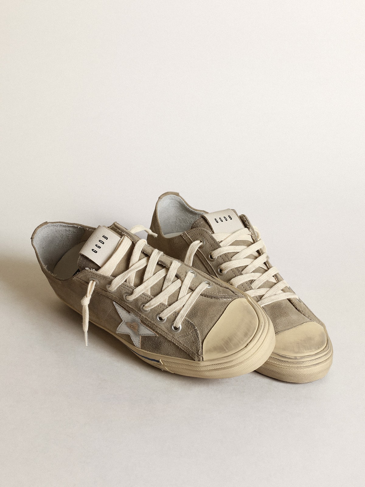 Men's V-Star with suede upper and silver star| Golden Goose