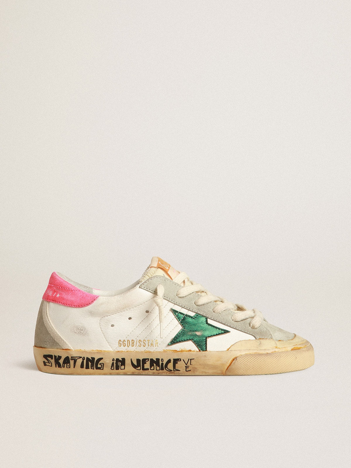 Super-Star Penstar with green star and fluorescent lobster heel tab| Golden Goose