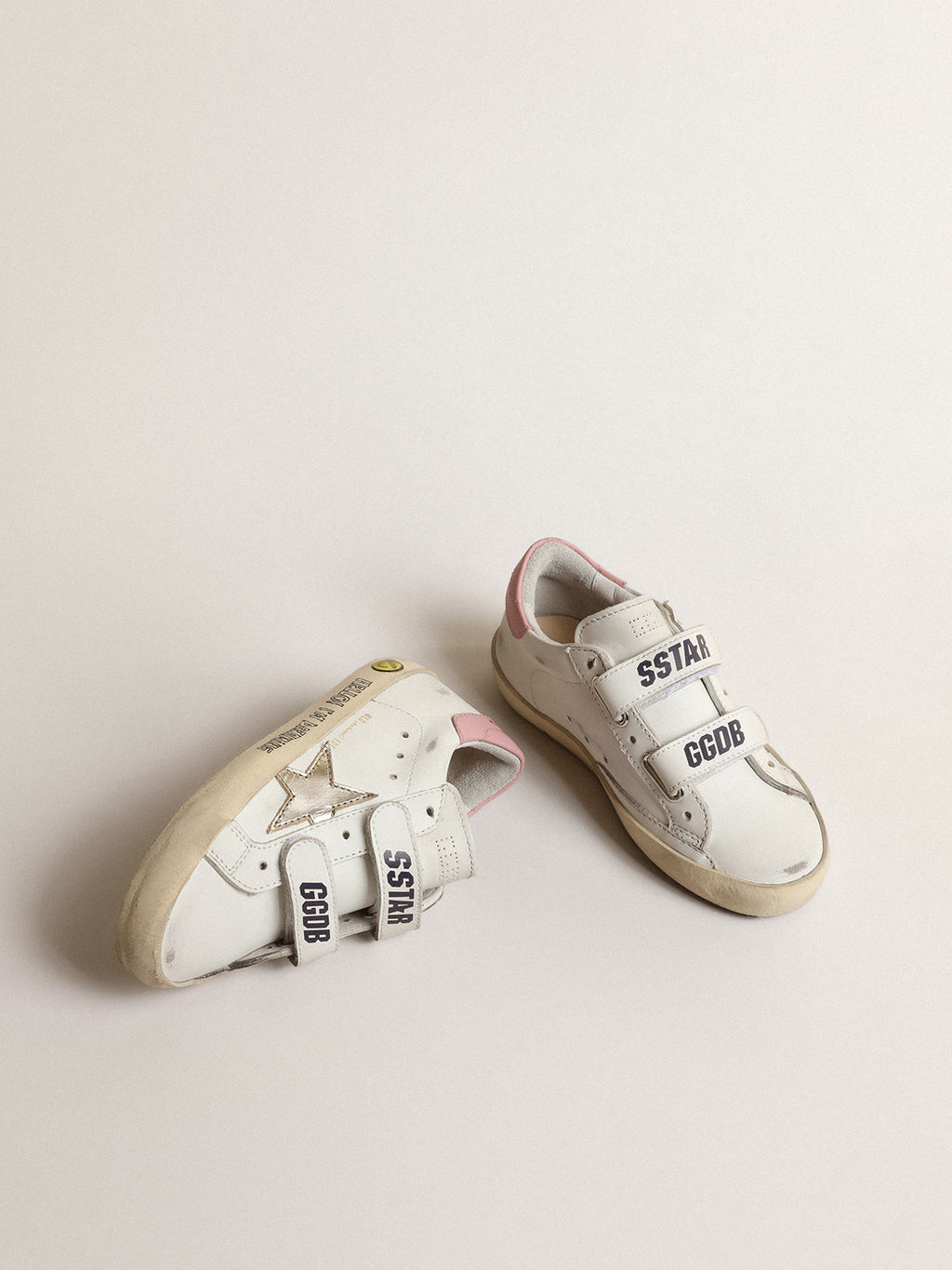 Old School Junior with metallic leather star and pink heel tab| Golden Goose