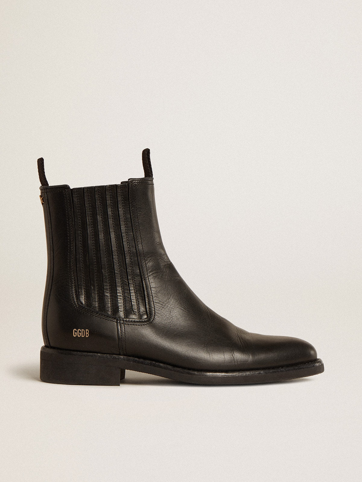 Men's Chelsea boots in black leather| Golden Goose