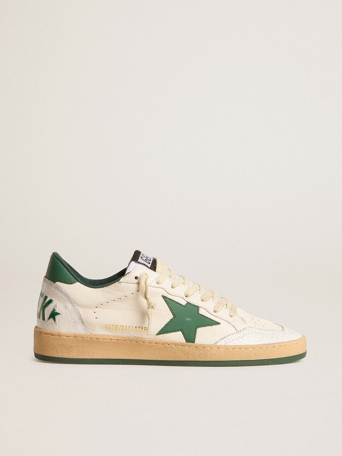 Ball Star Wishes in white nappa leather with green leather star and heel tab| Golden Goose