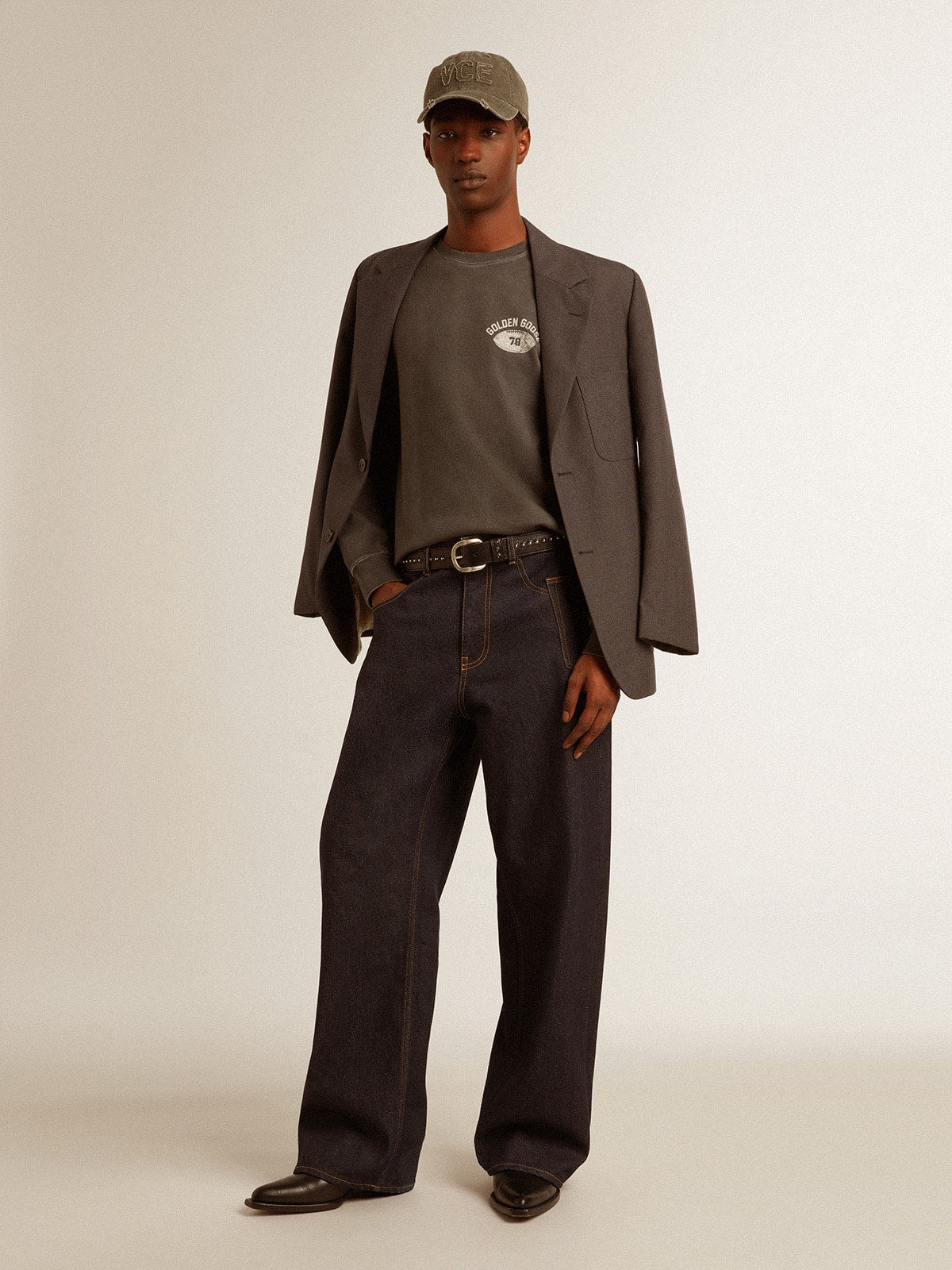 Men's crew-neck T-shirt in anthracite gray cotton with logo on the back