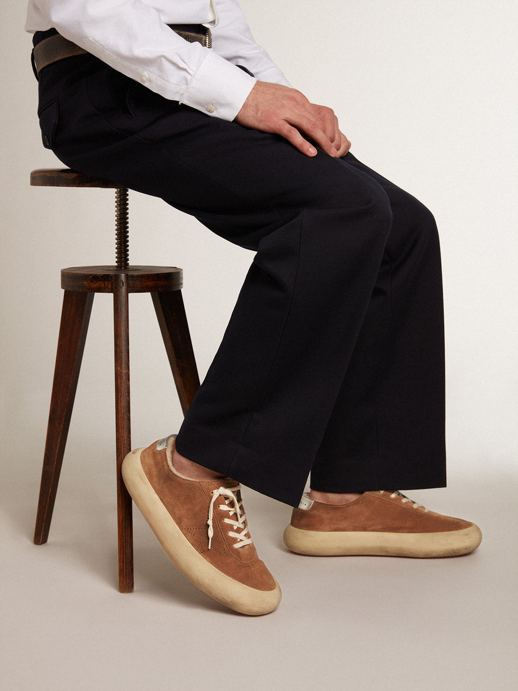 Men's Space-Star in tobacco-colored suede| Golden Goose