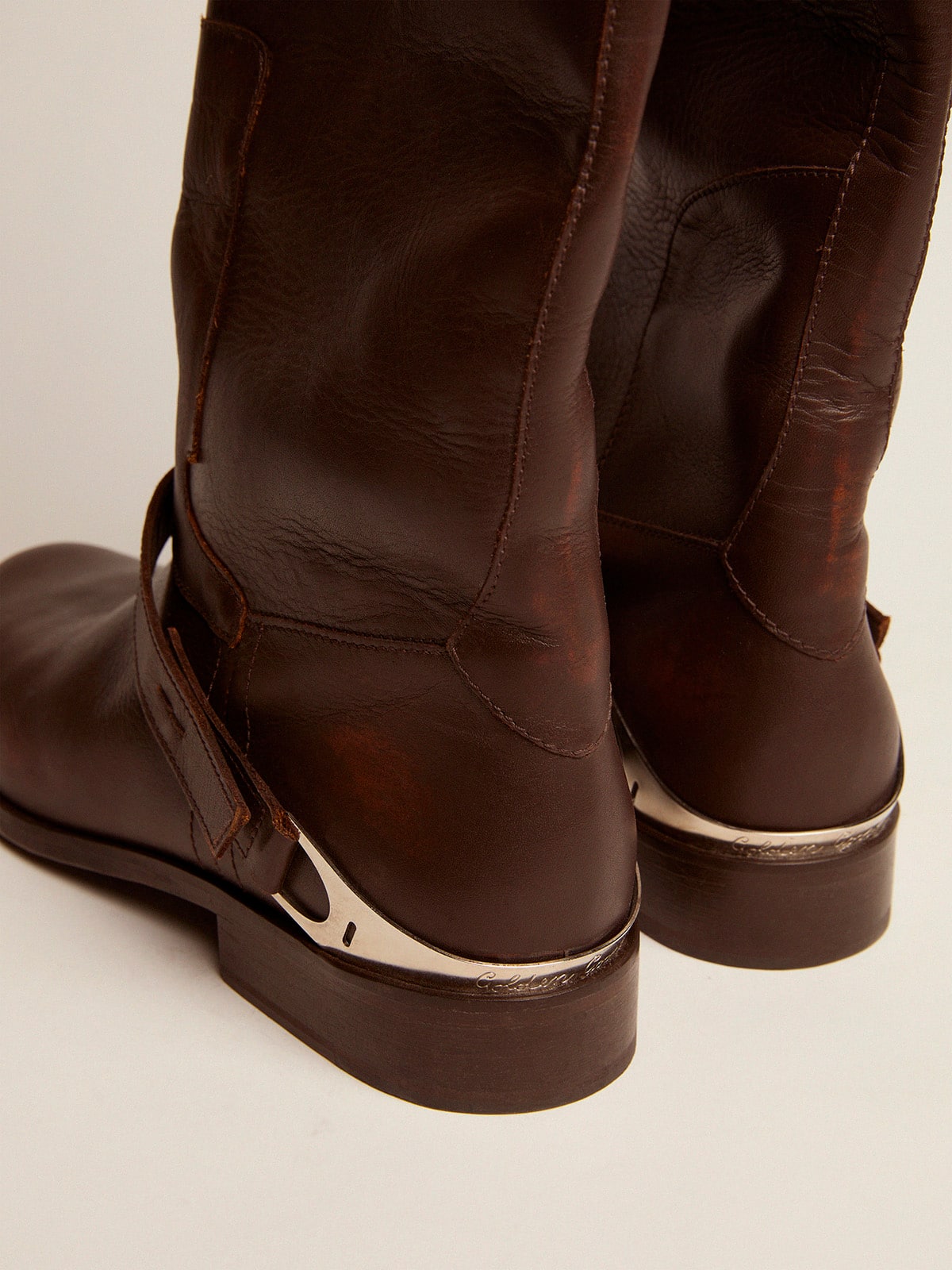 Women's Charlie boots in dark brown leather and clamp on the heel| Golden Goose