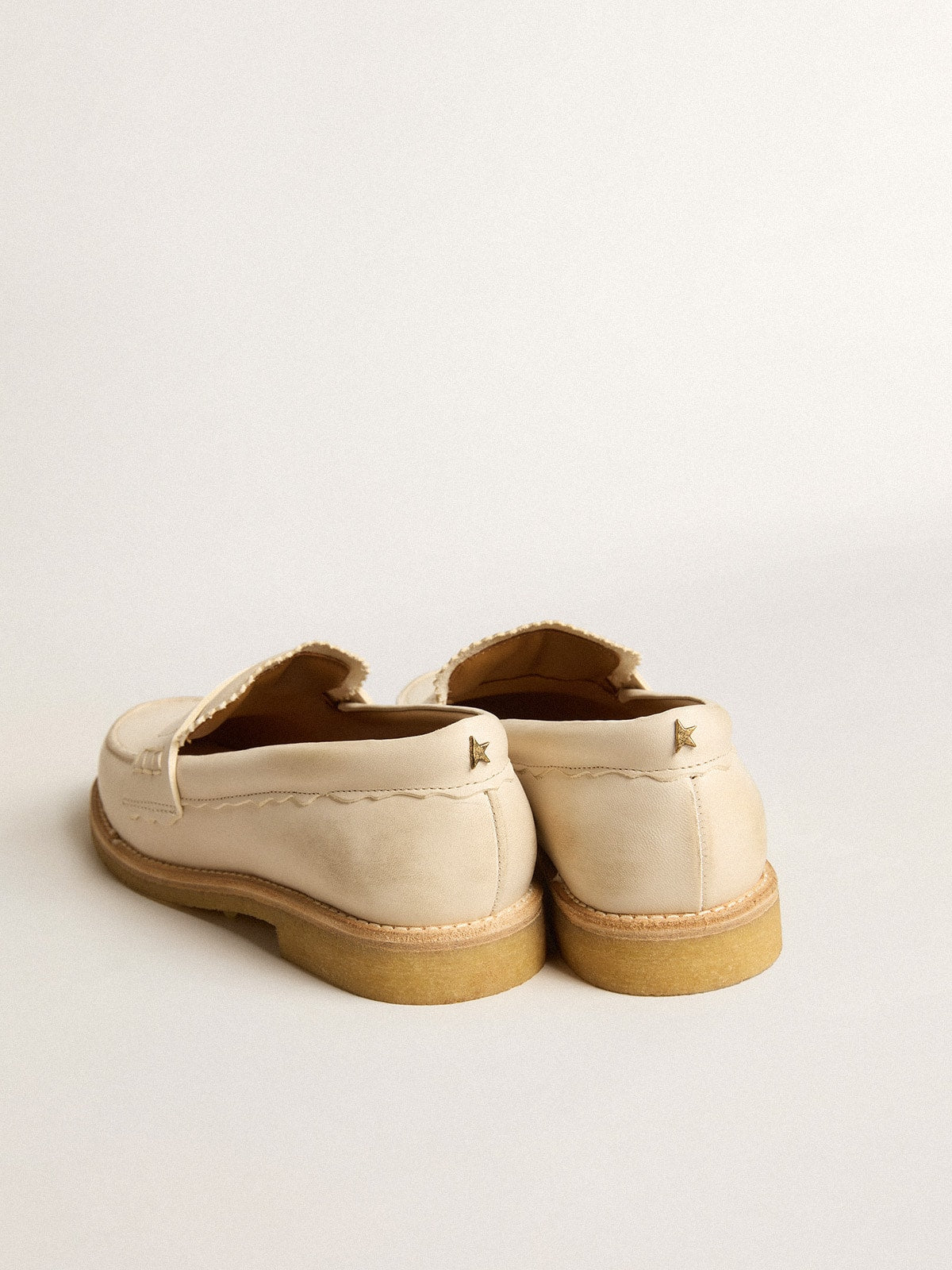 Jerry loafer in butter-white leather| Golden Goose