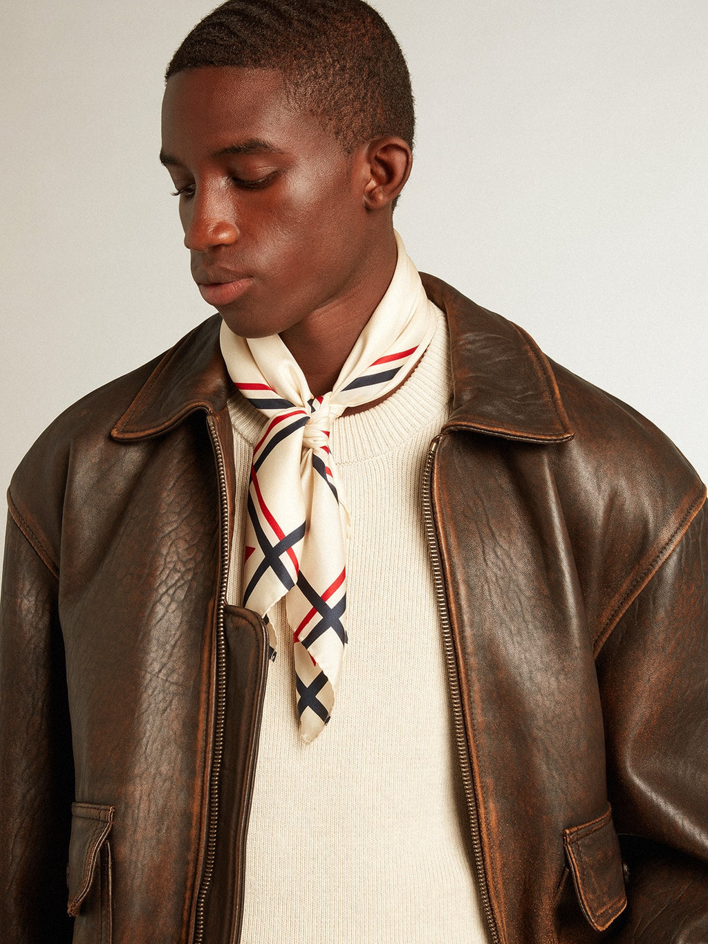 Men's round-neck sweater in panama-colored cotton with logo on the back