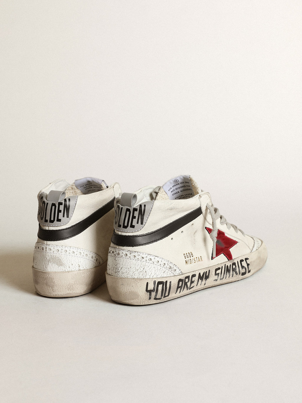 Mid Star with a pink laminated leather star and black flash| Golden Goose