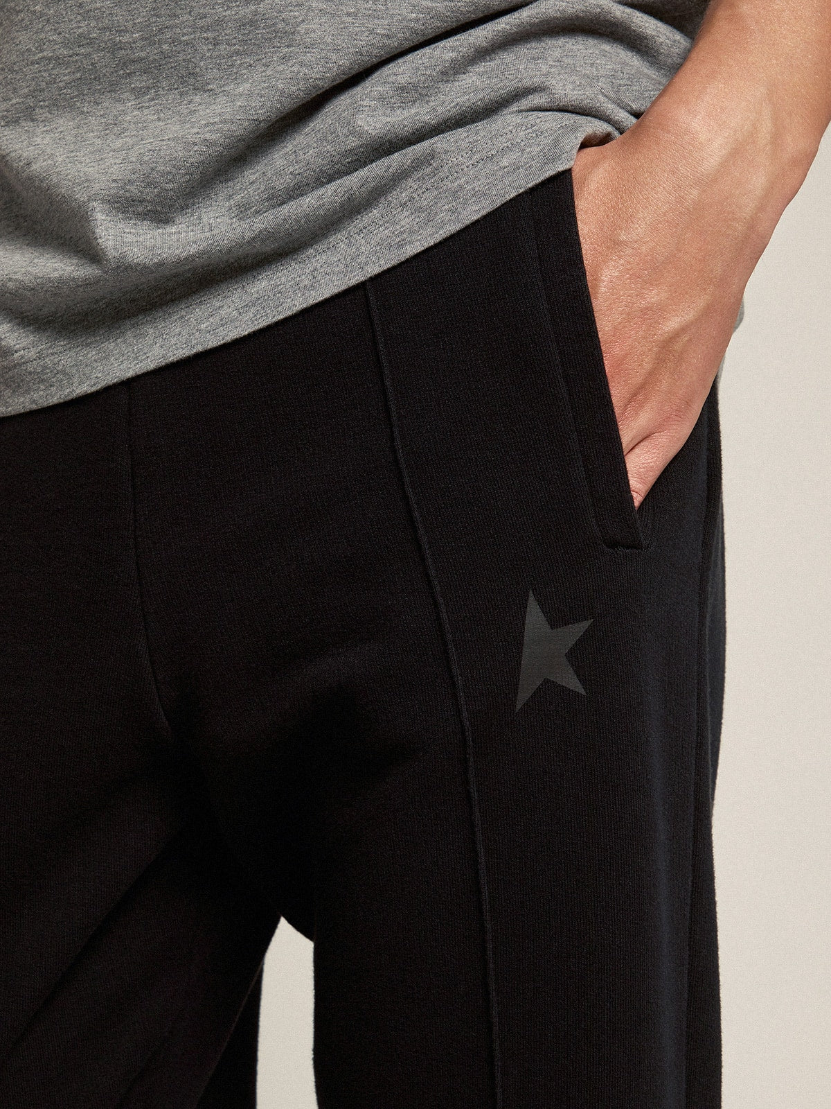 Men's black joggers with star on the front| Golden Goose