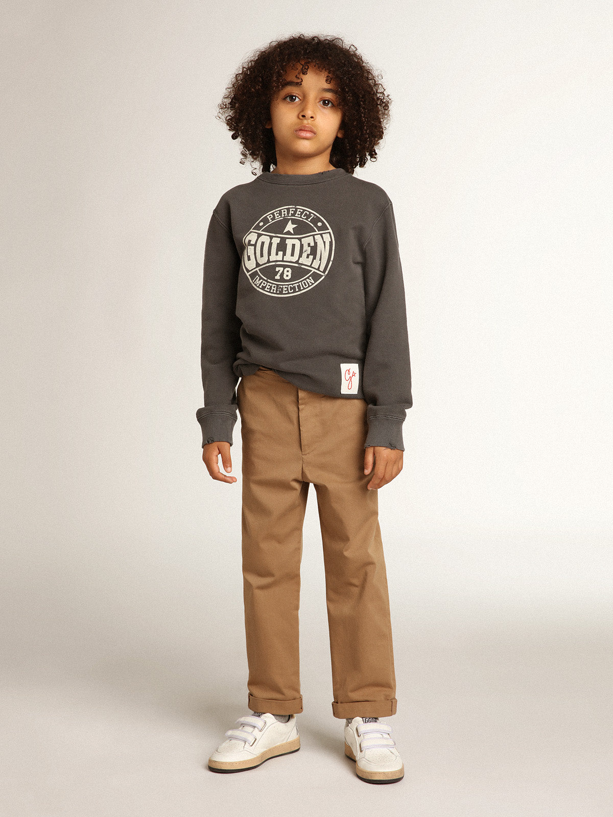 Boys' chinos in caramel cotton| Golden Goose