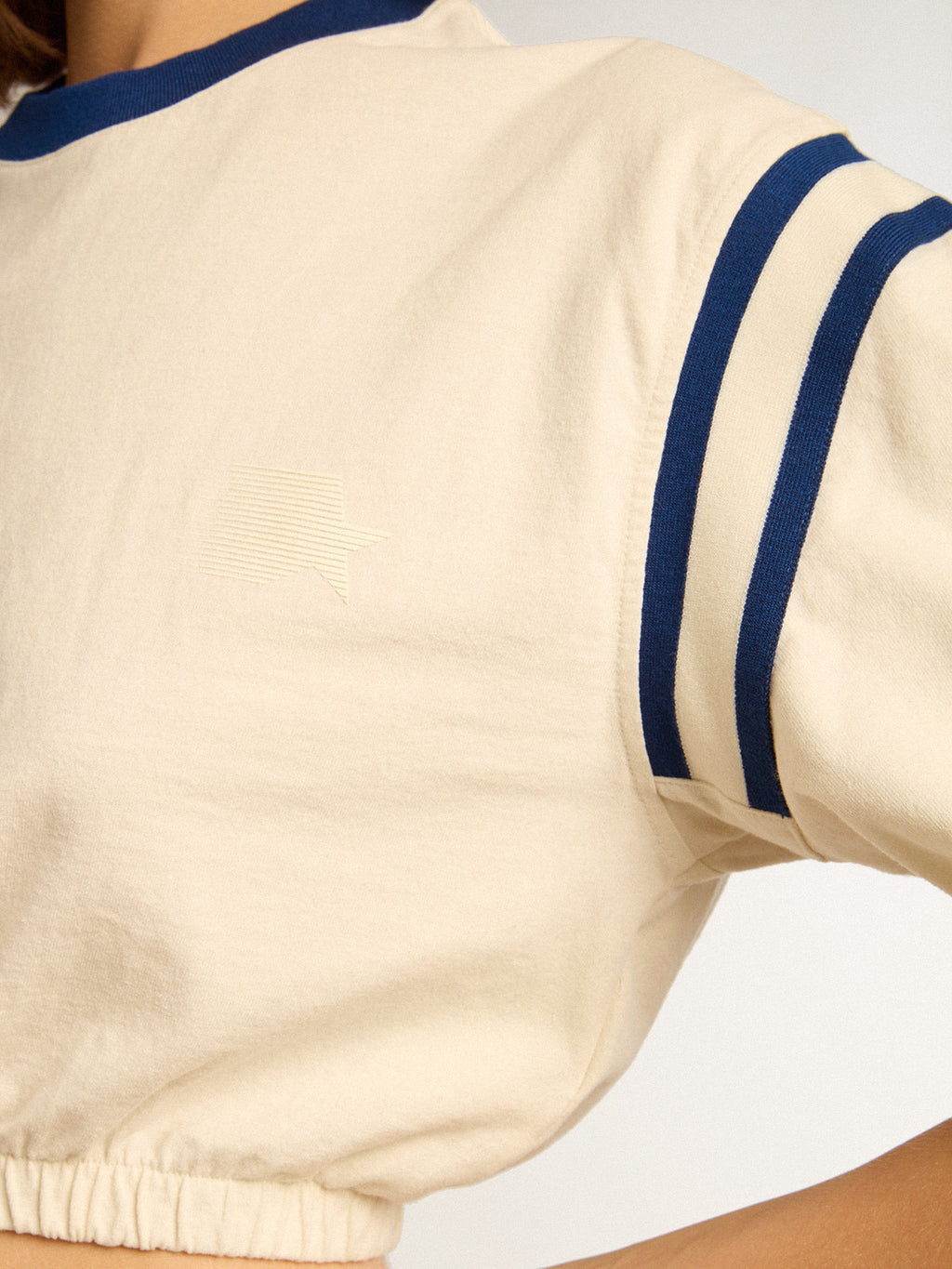 Aged white cotton cropped T-shirt with lettering on the back| Golden Goose