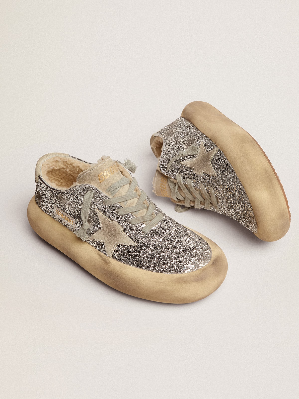 Women's Space-Star shoes in silver glitter with shearling lining| Golden Goose