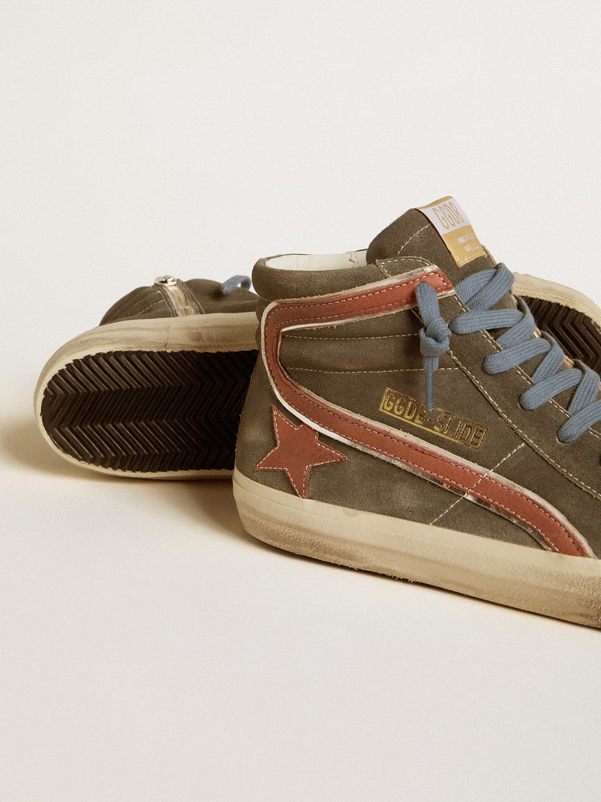 Slide in gray suede with brown nubuck star and flash| Golden Goose