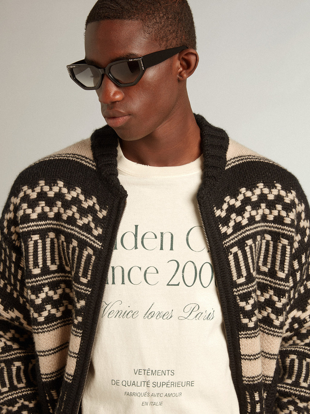 Men's cotton T-shirt in aged white with green lettering| Golden Goose