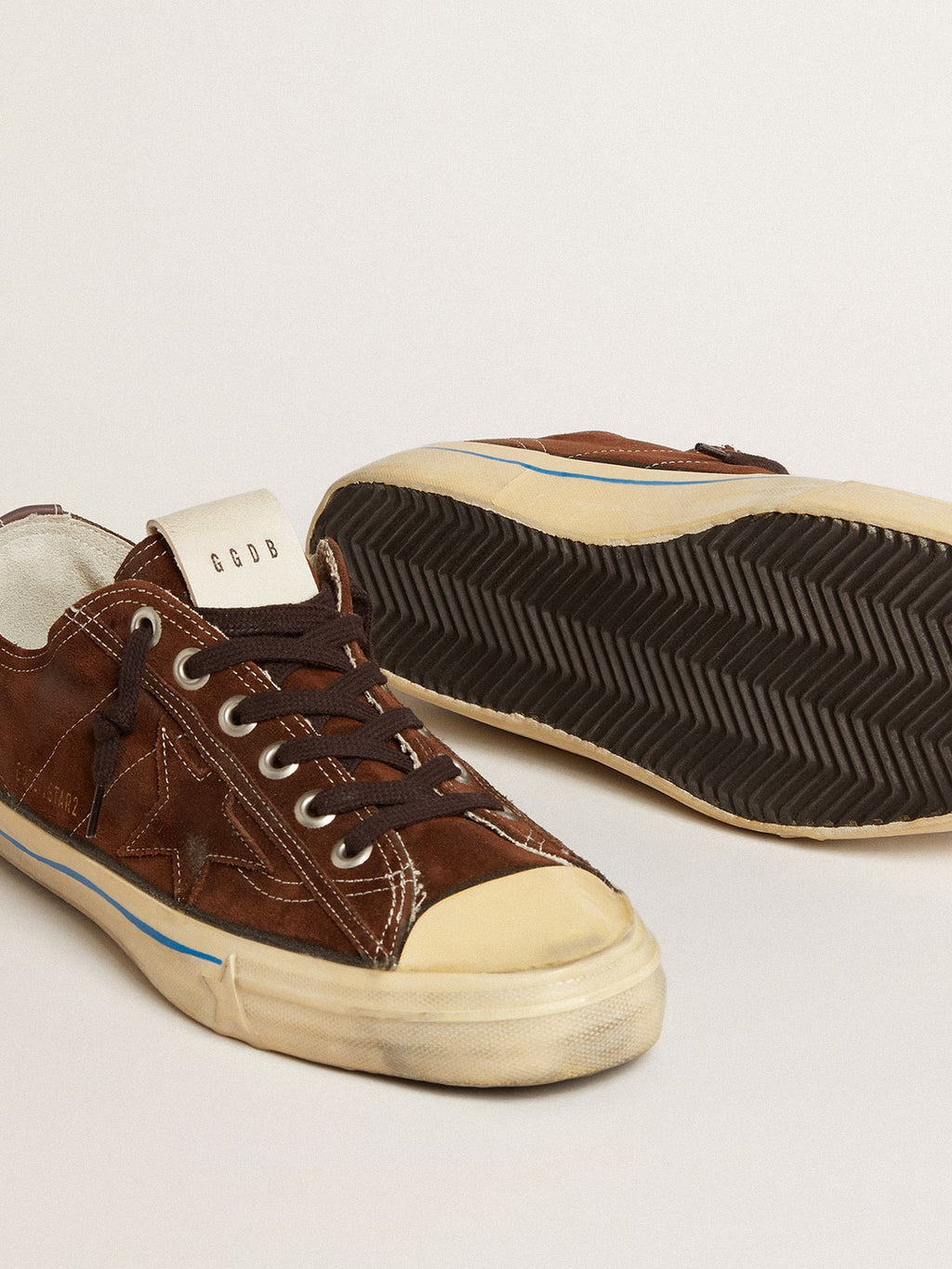 Women's V-Star LTD in suede with brown star| Golden Goose