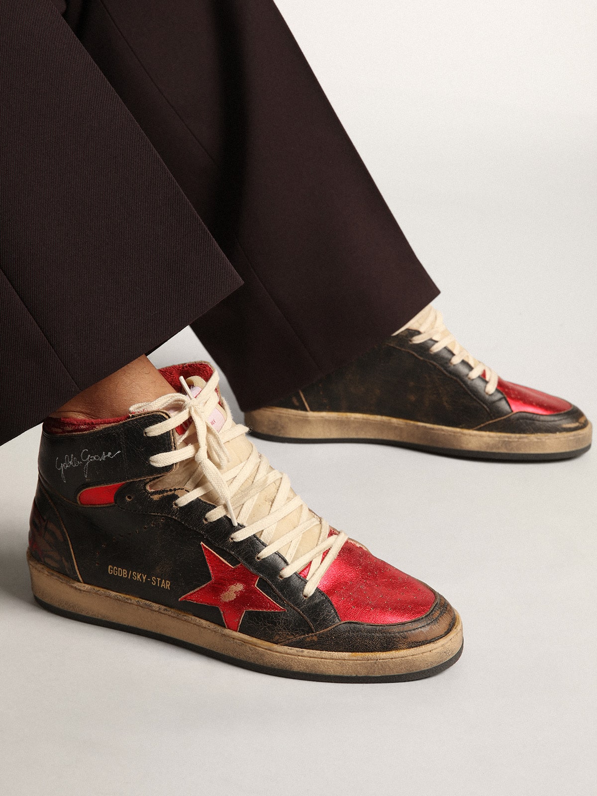 Men's Sky-Star in glossy black leather with red star| Golden Goose