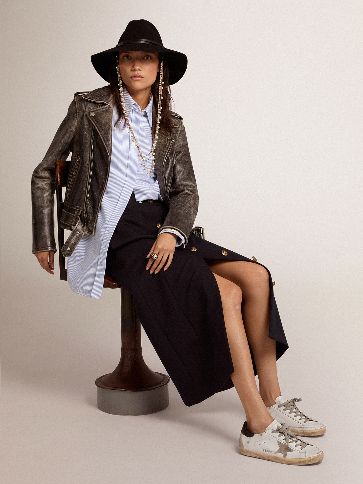 Women's Super-Star with black heel tab and metal stud lettering| Golden Goose