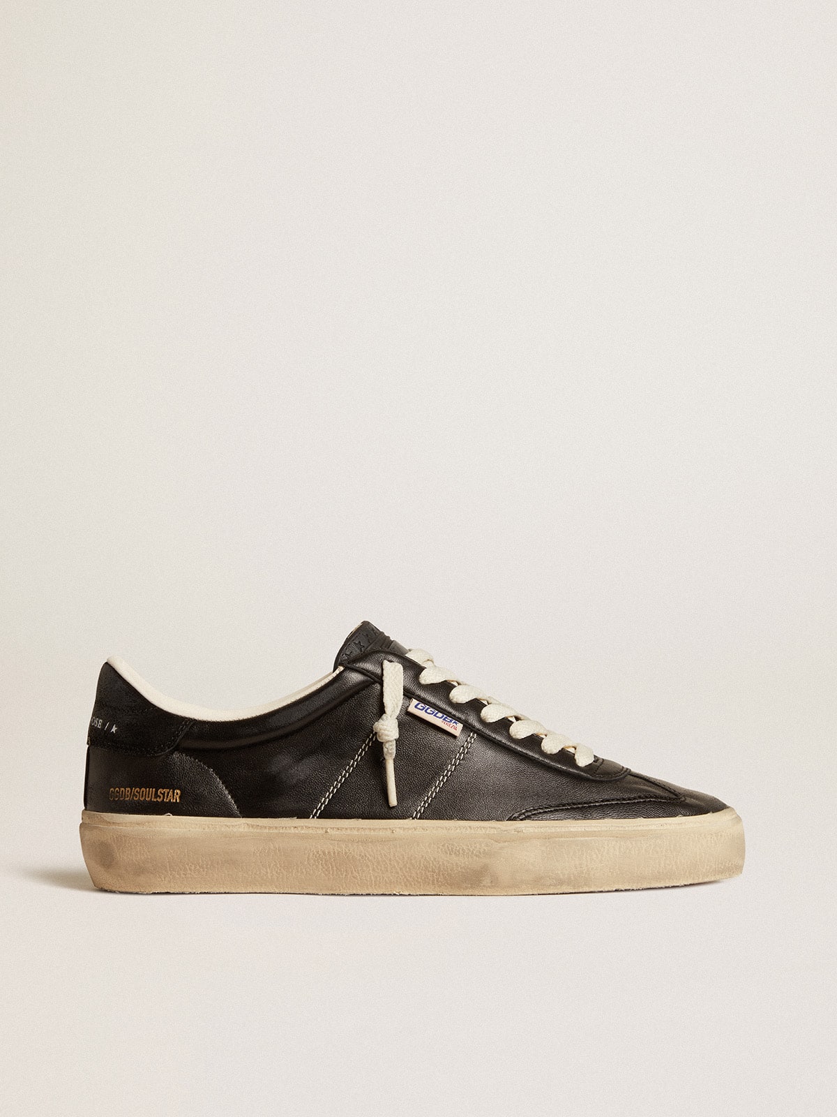 Men's Soul Star in black bio-based nappa| Golden Goose