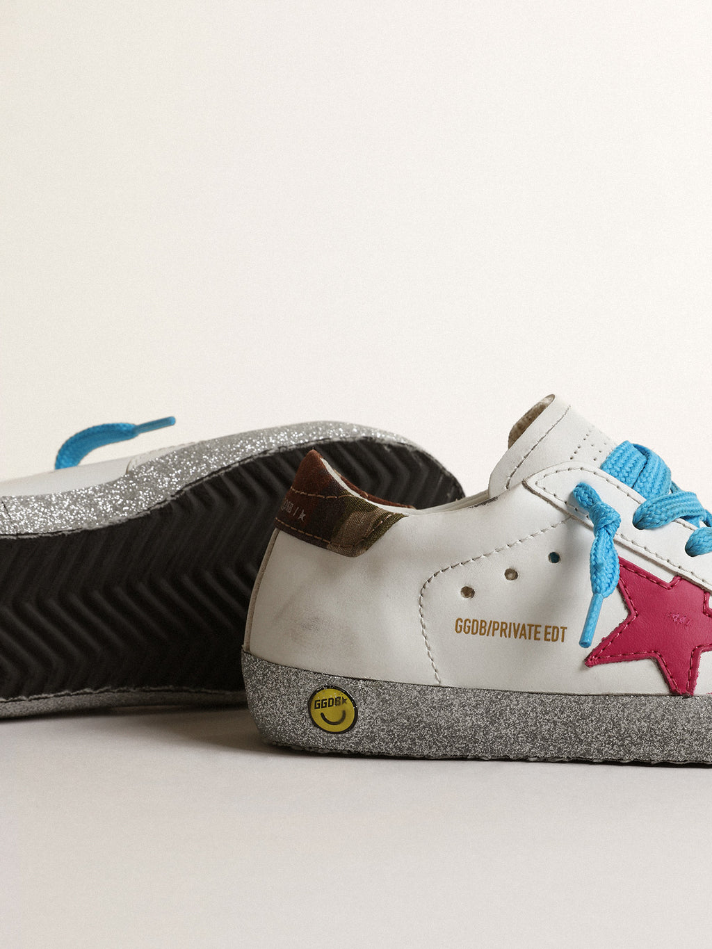 Junior Super-Star LTD with fuchsia star and glitter foxing| Golden Goose