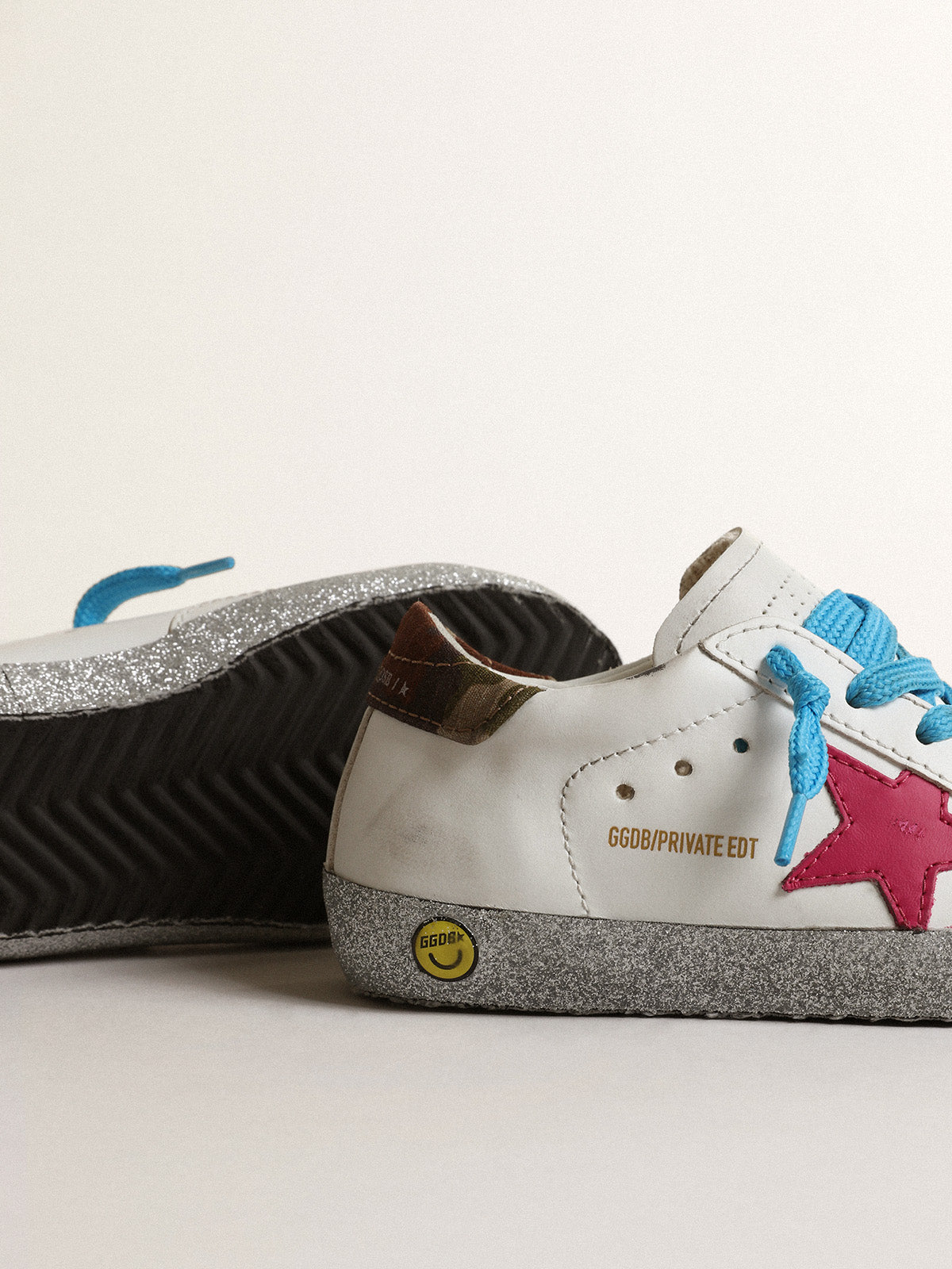 Junior Super-Star LTD with fuchsia star and glitter foxing| Golden Goose