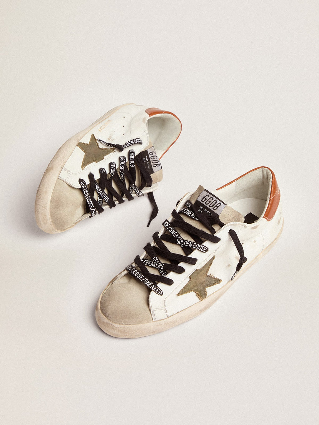 Men's Super-Star with star in olive green canvas| Golden Goose