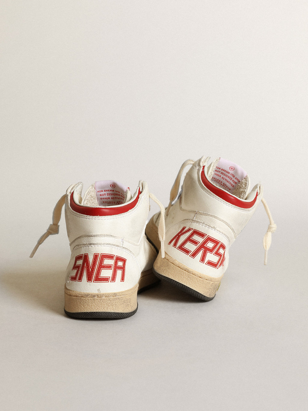 Young Sky-Star in white nappa with red star and heel tab| Golden Goose